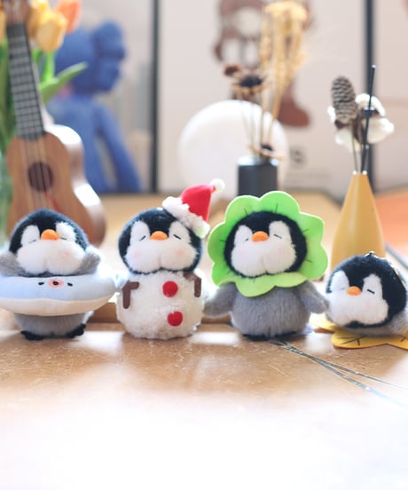 かわいい 萌 四季 小さなペンギン チャーム ぬいぐるみ バッグ 飾り  マスコット
