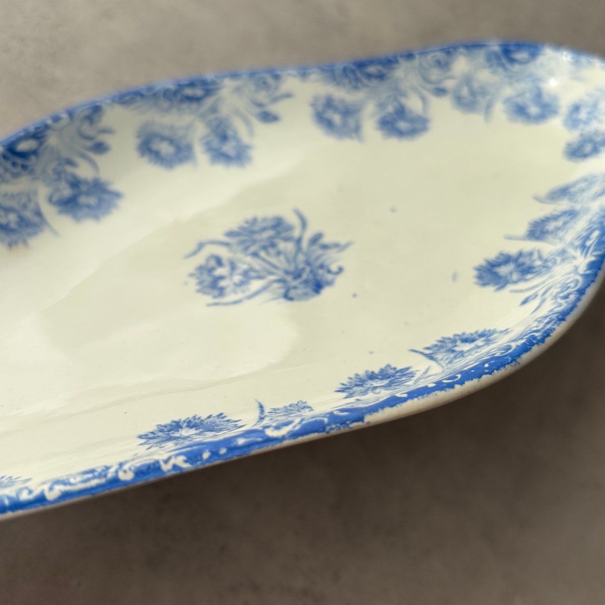 Saint Amand ラヴィエ OEILLETS Saint Amand ラヴィエ OEILLETS | UZI ANTIQUE