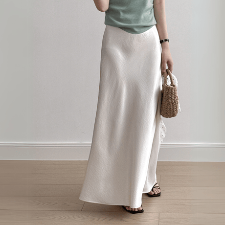 shiny silky skirt　MA1570