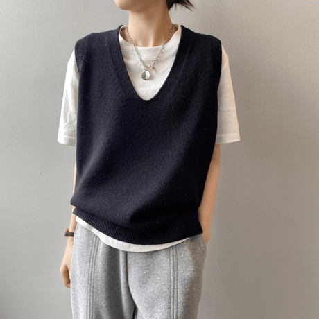 loose fit v-neck knit vest　MA1632