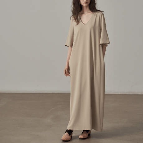 relaxed shoulder v-neck dress　MA1384