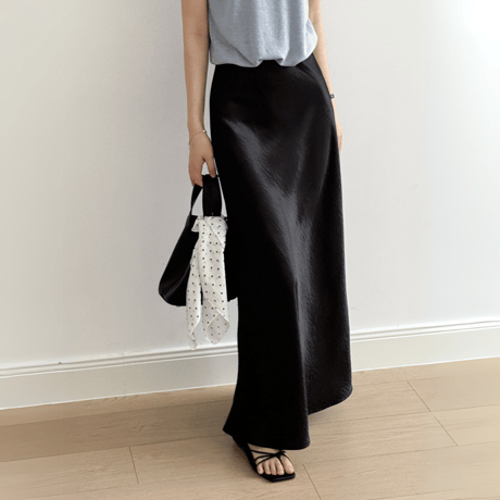 shiny silky skirt　MA1570