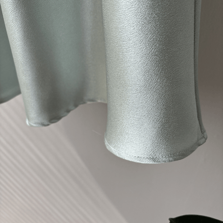 shiny silky skirt　MA1570