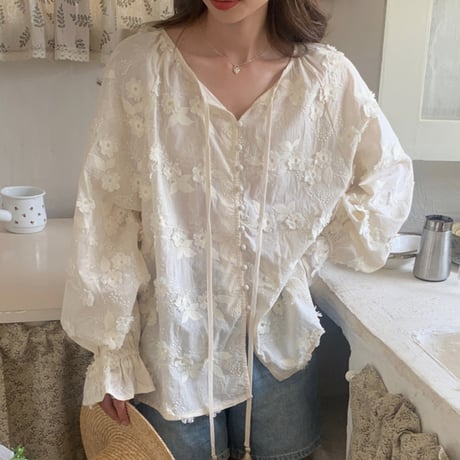 resort like apricot flower embroidery blouse　MA1840