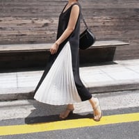 sleeveless pleats docking one piece　MA1957