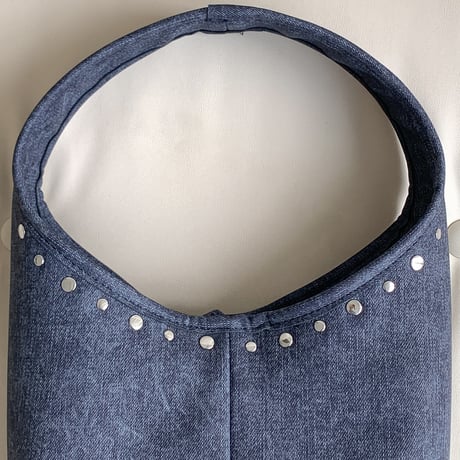 line studded one handle bag　MA1898