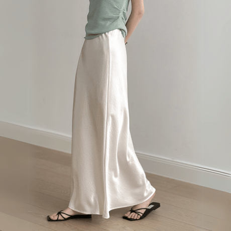 shiny silky skirt　MA1570