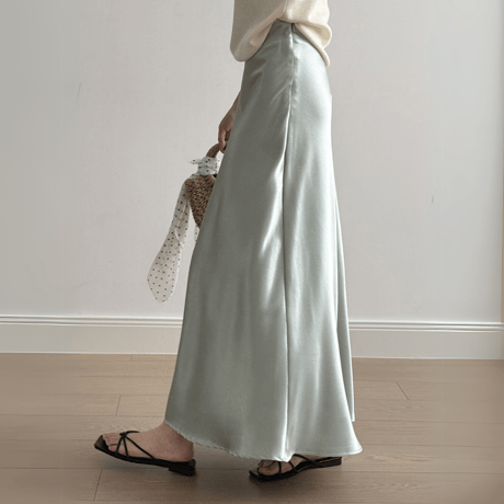 shiny silky skirt　MA1570