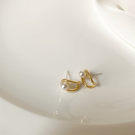 pearl gold piercing　MA1284