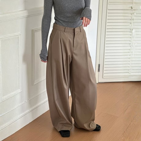flow tuck wide pants　MA1764