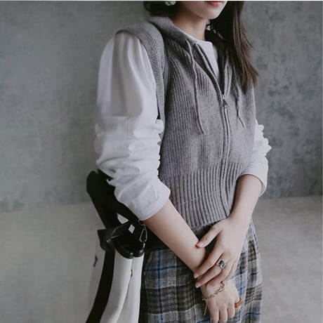 short hood zip knit vest　MA1860