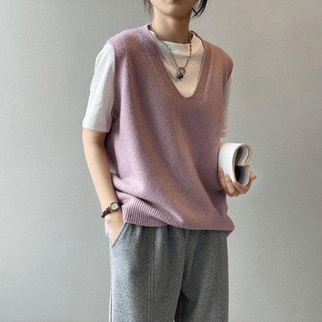 loose fit v-neck knit vest　MA1632