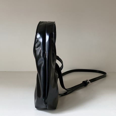glossy gathered shoulder bag　MA1901