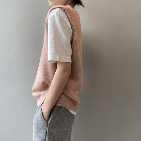 loose fit v-neck knit vest　MA1632