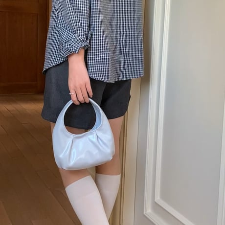 glossy gathered shoulder bag　MA1901