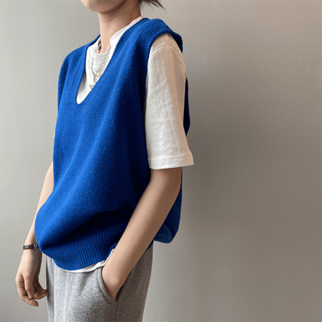 loose fit v-neck knit vest　MA1632