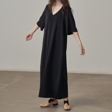 relaxed shoulder v-neck dress　MA1384