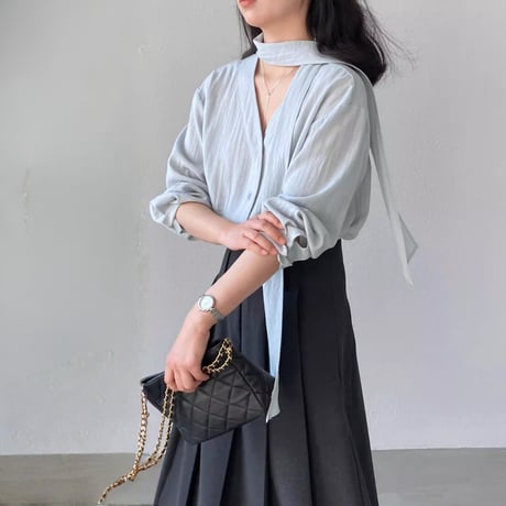 ribbon drape v-neck blouse　MA1771