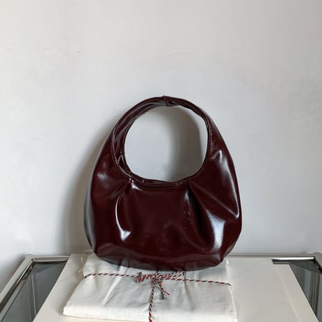 glossy gathered shoulder bag　MA1901