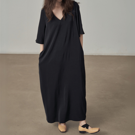 relaxed shoulder v-neck dress　MA1384