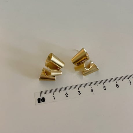 design wave piercing　MA1280