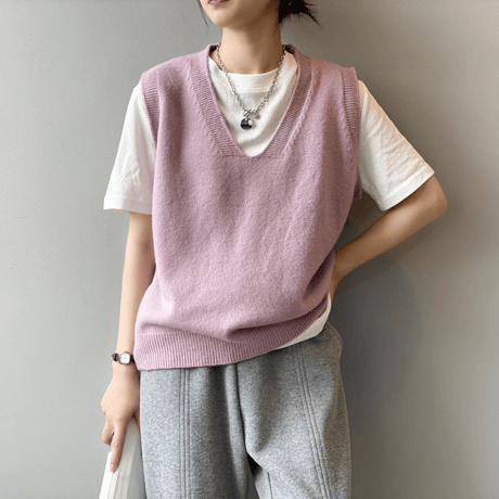 loose fit v-neck knit vest　MA1632