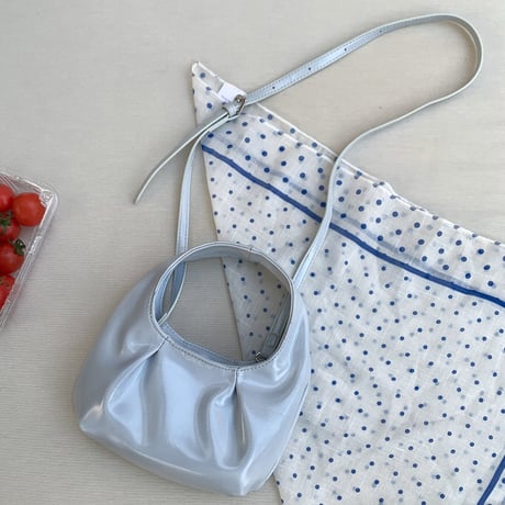 glossy gathered shoulder bag　MA1901