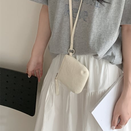 grain leather touch neck mini pouch　MA1899
