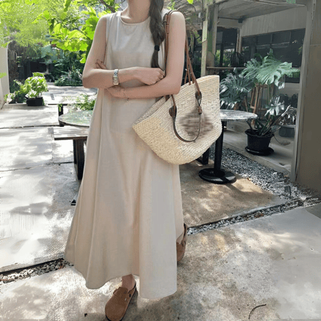 open‑back flare maxi dress　MA1583