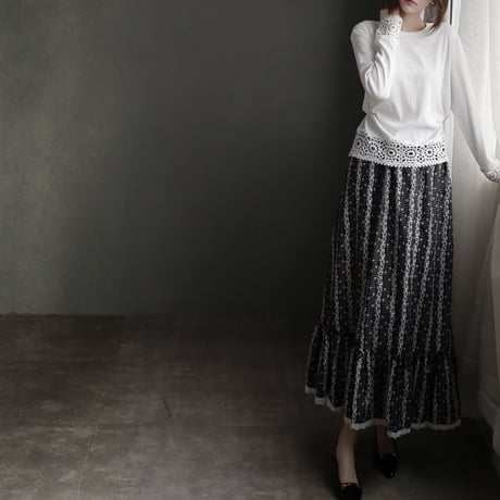 round neck lace cut and sew　MA1676