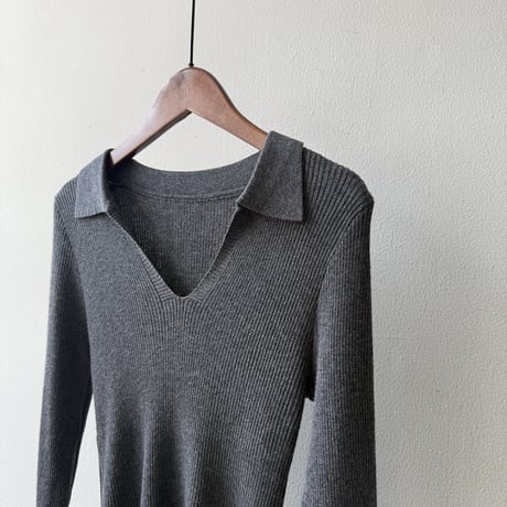 deep v-collar rib knit top　MA1654