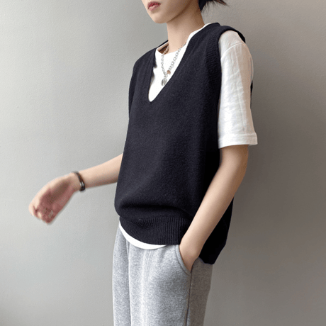 loose fit v-neck knit vest　MA1632