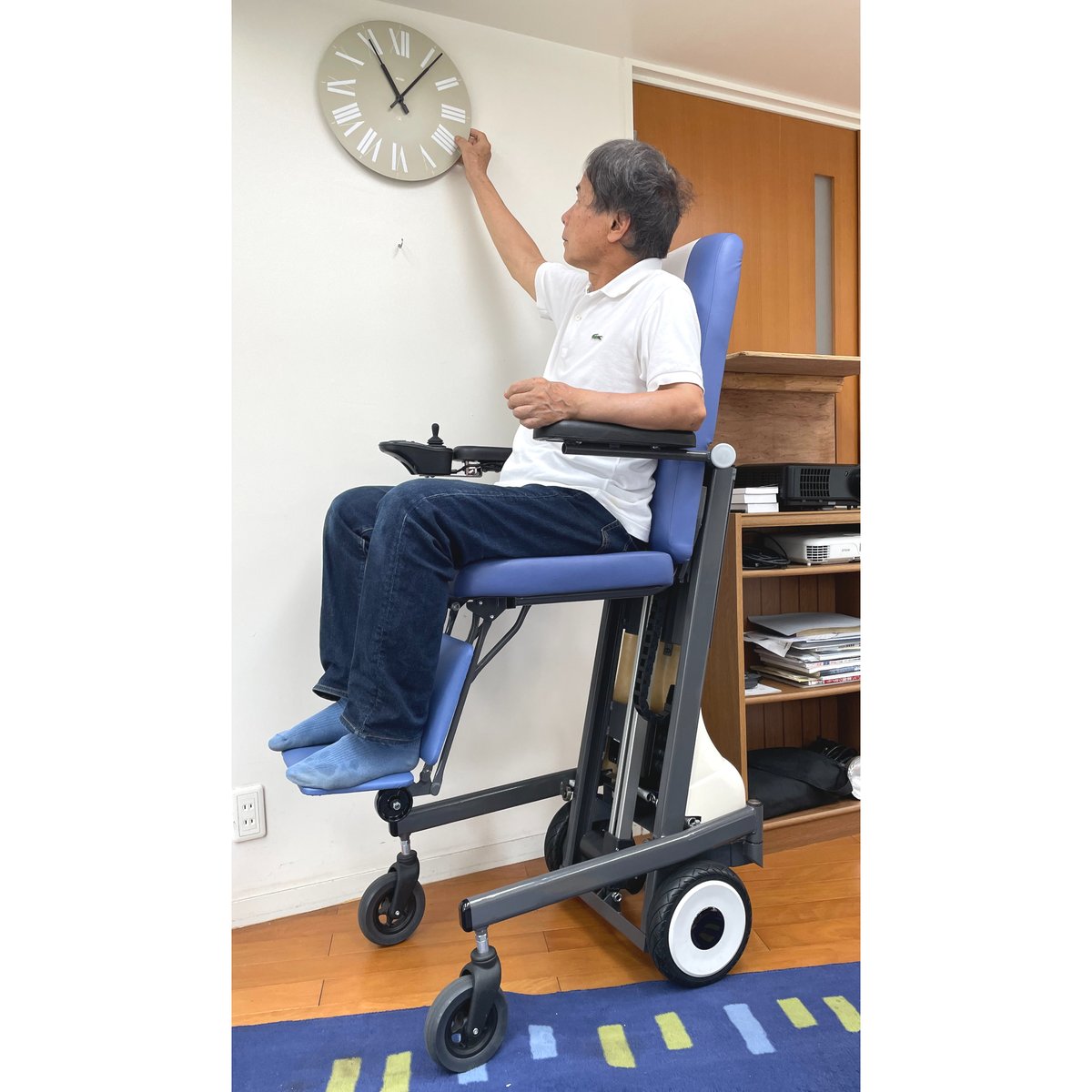 高リフト付電動車いすリフティⅢ | キシ・エンジニアリング