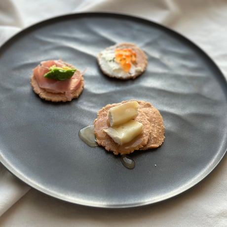 グルテンフリークラッカー　Rice Crackers
