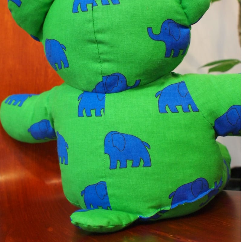 チェコ製 クマのぬいぐるみ Green Bear ART DEKOR（アートデコール） |