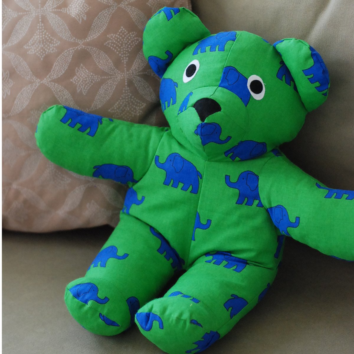 テディベア　くまのぬいぐるみ　緑　アートドール チェコ製 クマのぬいぐるみ Green Bear ART DEKOR（アートデコール） |