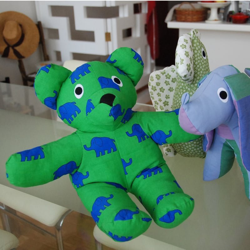 チェコ製 クマのぬいぐるみ Green Bear ART DEKOR（アートデコール） |