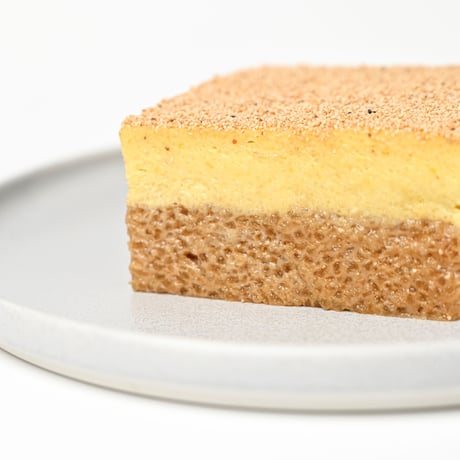 餅米とサツマイモの２層シュエチー Baked Sweets