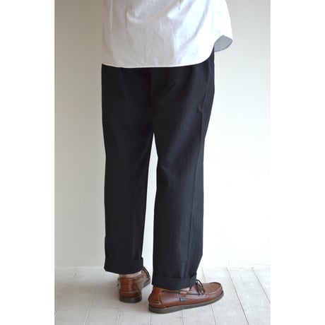 comm.arch./ Paper Like Belted Trousers/ Blackout