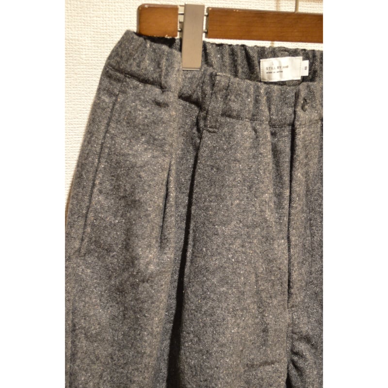 25AW STILL BY HAND シルク ウール テーパードパンツ GR STILL BY HAND/ PT02254シルクネップウールテーパードパンツ グレー | e