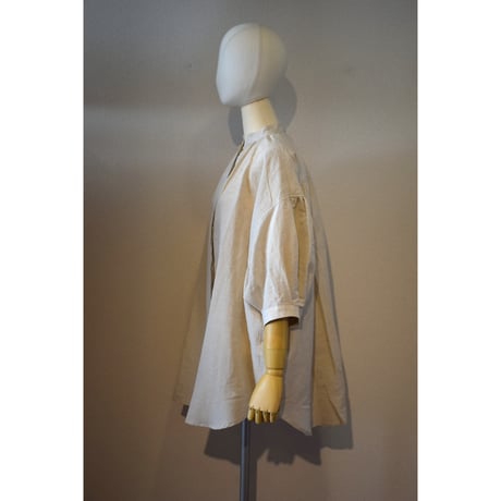 comm.arch.womens/ Antique Check Fly‐Front Blouse/ Dry Beige