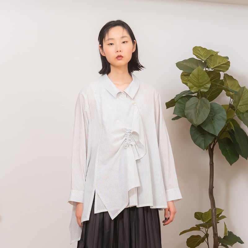 慈雨のブラウス 慈雨 変形デザインブラウス 天然素材混 サイズ40 慈雨