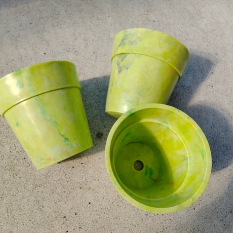手作り再生プラスチック　ミニフラワーポット
