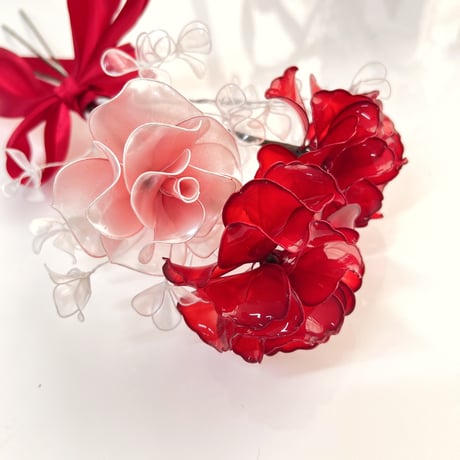 【お得なブーケ】カーネーションと薔薇とカスミソウのブーケ　５本セット b2018