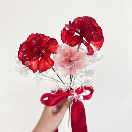 【お得なブーケ】カーネーションと薔薇とカスミソウのブーケ　５本セット b2018