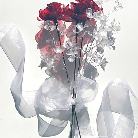 【お得なブーケ】薔薇とかすみ草のブーケ（レッド）6本セット　b2036