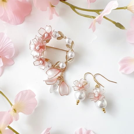 【お得な2点set】桜 -三分咲- ブローチ&桜のパールピアス（フック）　b4018&p1172