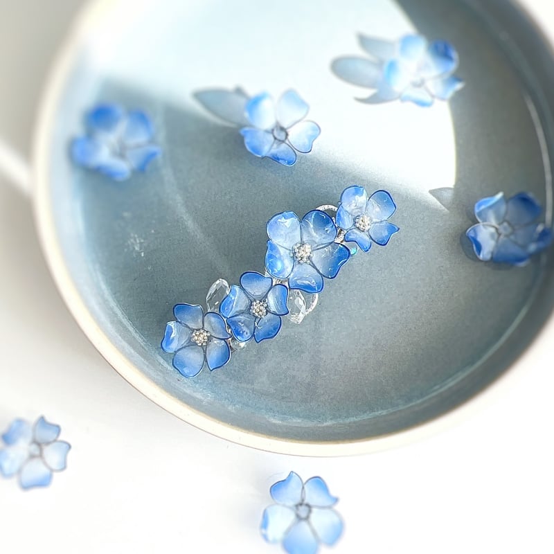 ネモフィラ バレッタ h4044 | Cuore