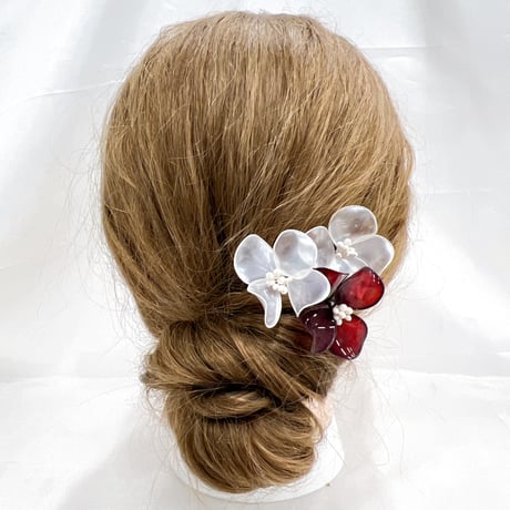 【1点限定】【在庫処分価格】フラワーピン レッド パール 3点セット E