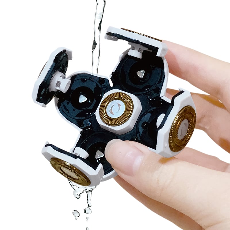 シェパ 驚きの密着感となめらか剃り心地。 LASH 5枚刃ボディシェーバー